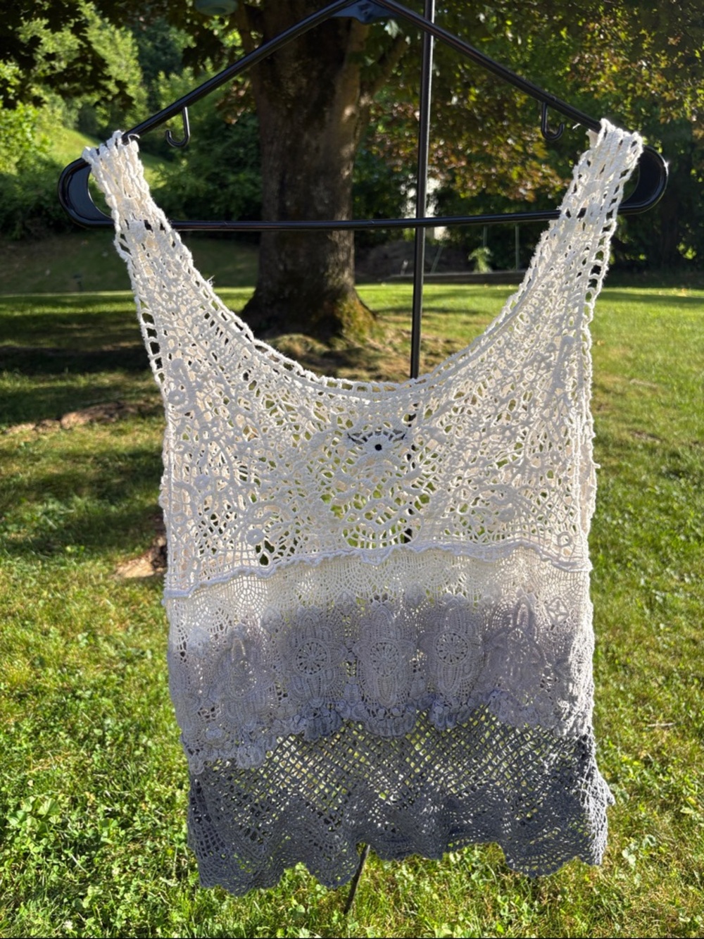 American Eagle Outfitters Crochet Ombre Tank Top - White & Gray - Picture 3 of 4
